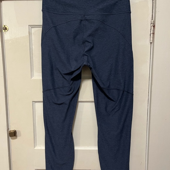 Outdoor voices leggings small - Picture 2 of 2